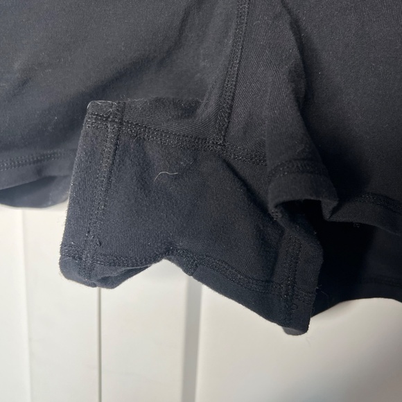 Lululemon Groove Shorts Women's Size 10 - Picture 2 of 4